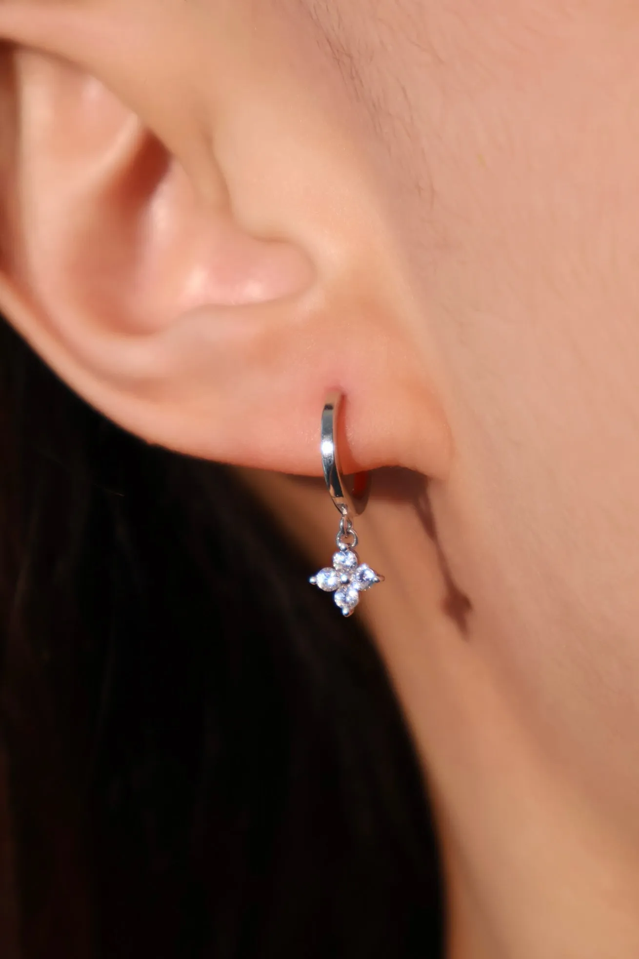 925 Sterling Silver Lucky Leaf Hoop Earrings