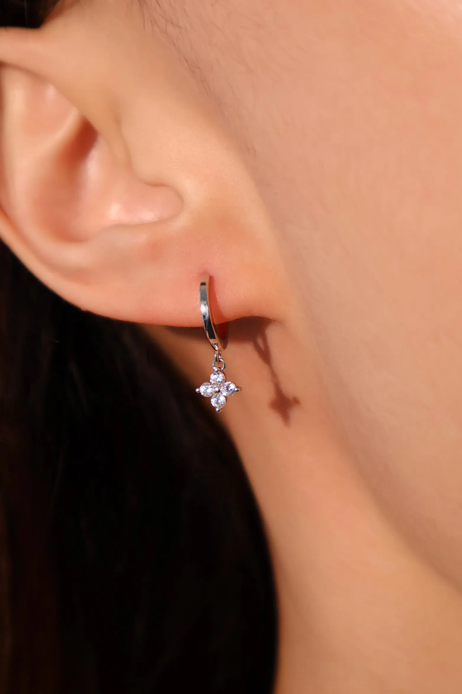 925 Sterling Silver Lucky Leaf Hoop Earrings