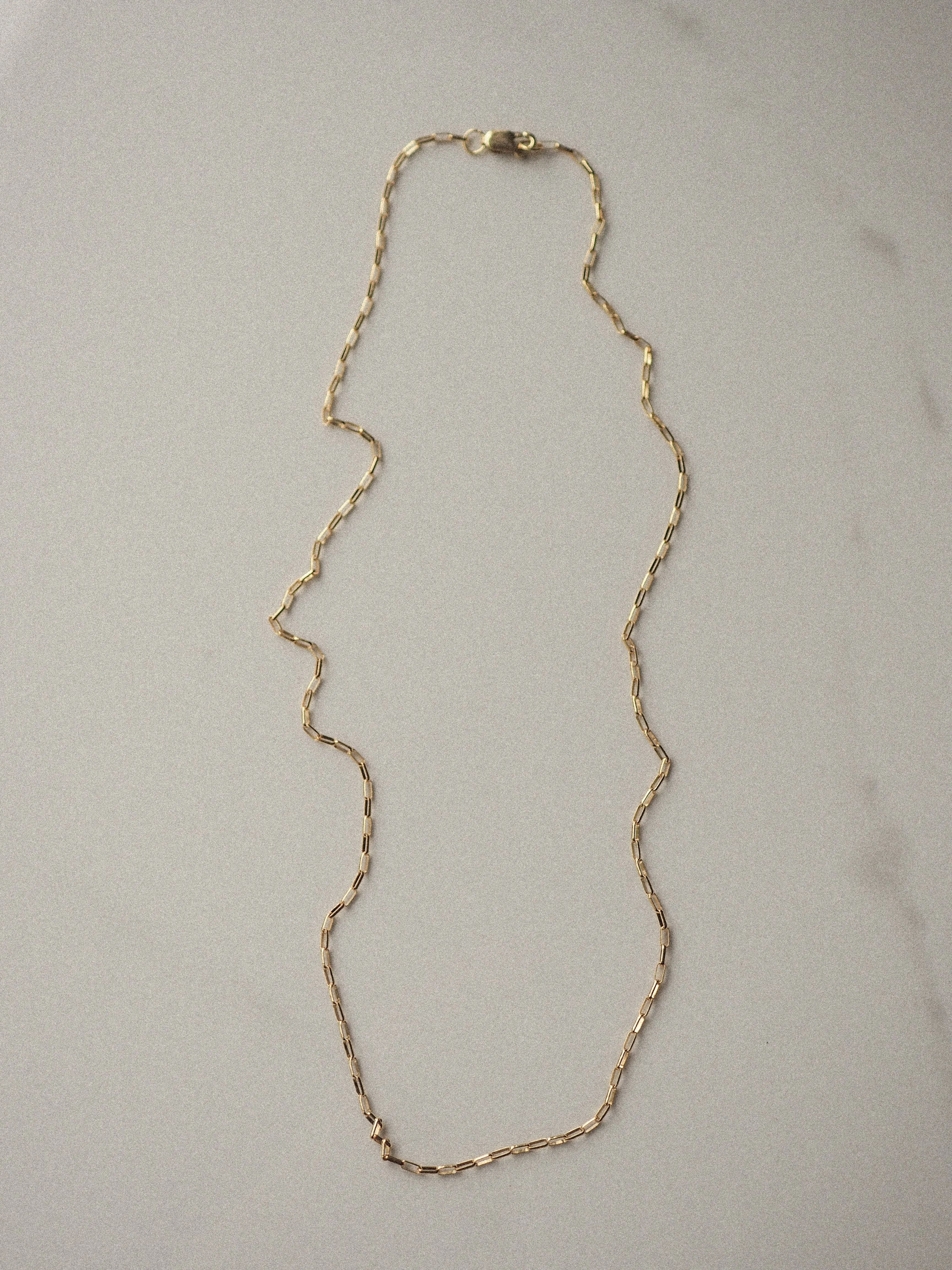 ELONGATED OVAL CHAIN