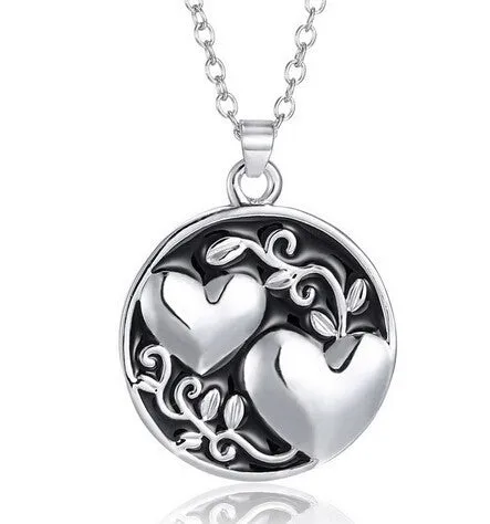 Hot Stamped New Mother's Day Gift Love Heart Double Sided Heart Engraved Pendant necklaces Jewelry for Women Fashion Accessories