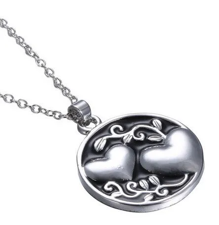 Hot Stamped New Mother's Day Gift Love Heart Double Sided Heart Engraved Pendant necklaces Jewelry for Women Fashion Accessories