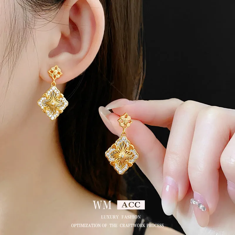 Luxurious Flower Flower Copper Zircon Inlay Earrings