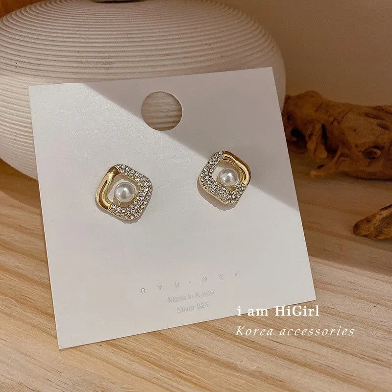 Luxurious Heart Alloy Oil Dripping Earrings