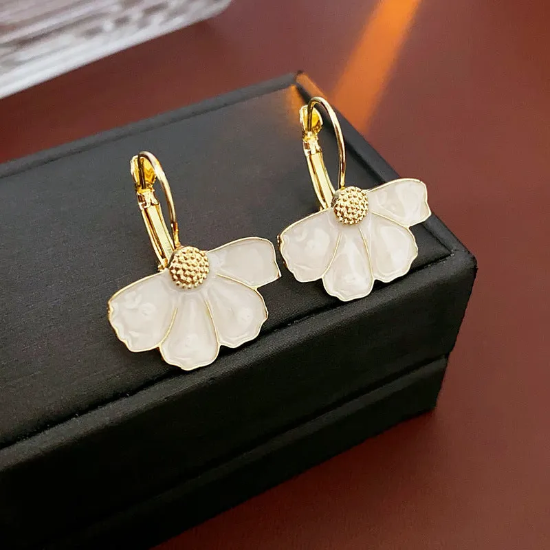 Luxurious Petal Flower Alloy Oil Dripping Earrings