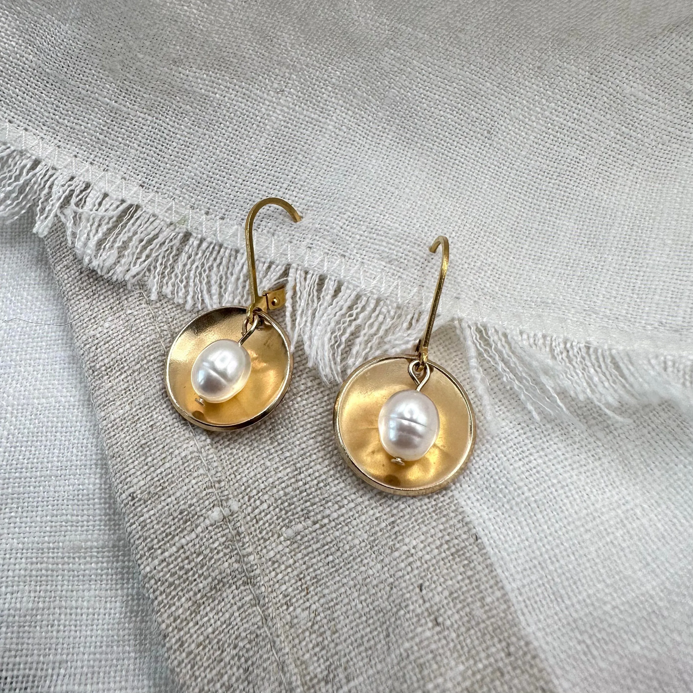 Pearl Glow Earrings