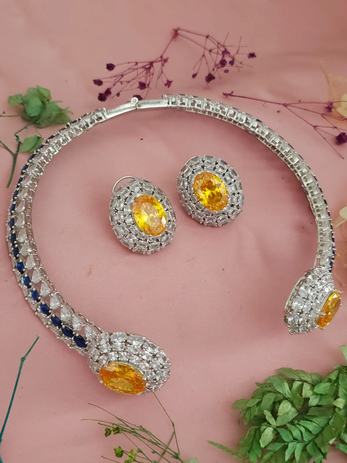 Sparkling Luxurious Handcrafted Polki Necklace Choker Set, Indian Luxurious Polki Jewelry Set, Bollywood Handmade Polki Necklace Set, Celebrities Polki Jewelry, Indian Polki Jewelry Set