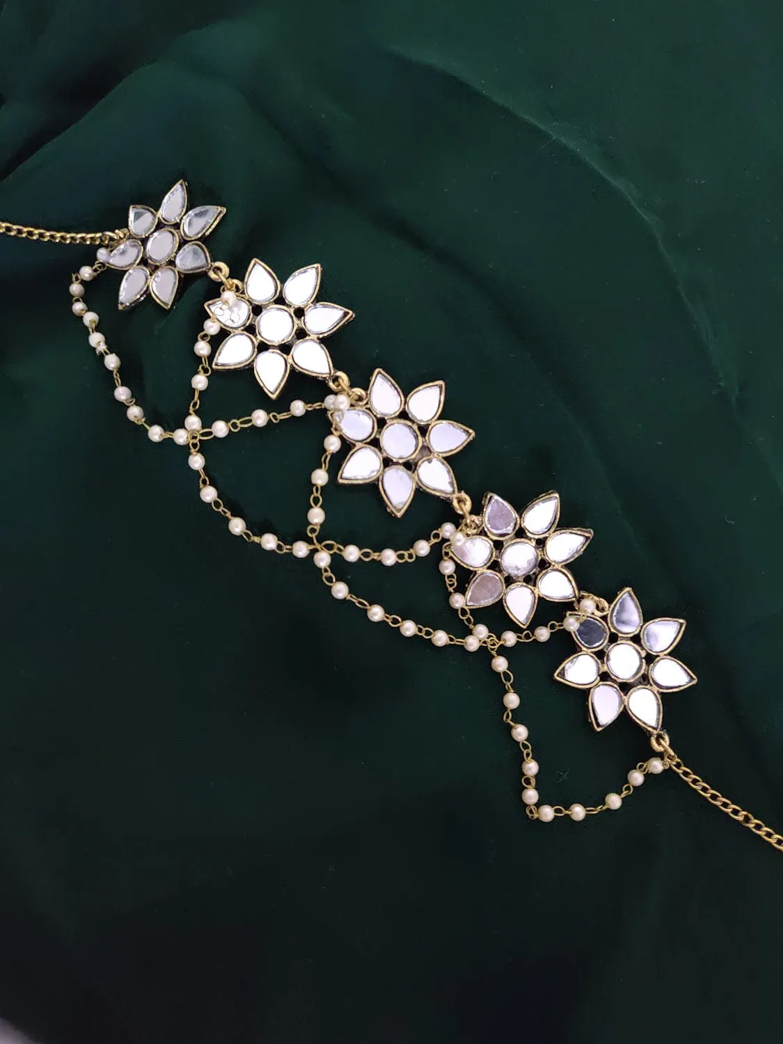 Sunehera Choker