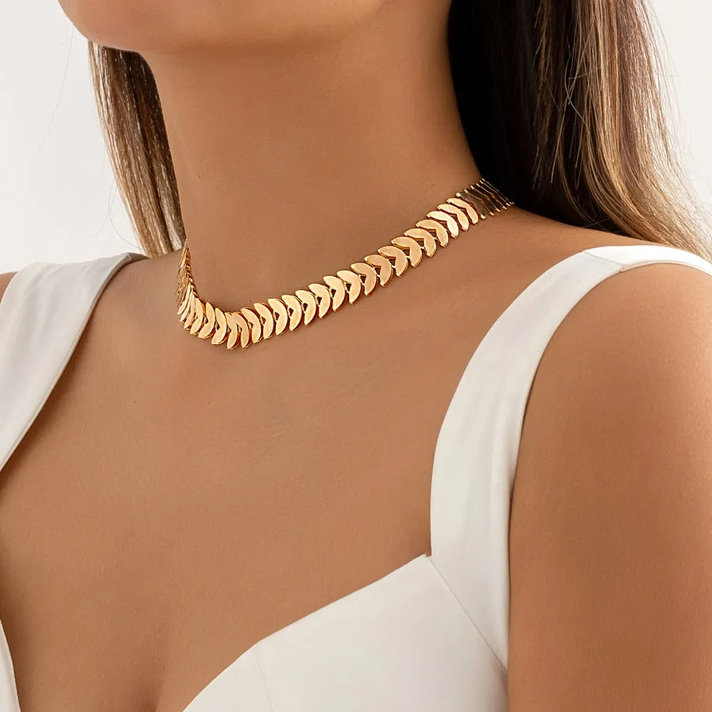 Trendy Gold Color Petals Shape Neck Chain Choker Necklace for Women