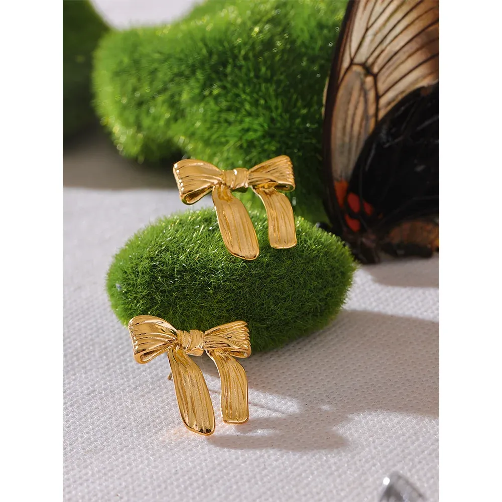 VAIGE Elegant Dual-Tone Bow Earrings in Gold and Silver